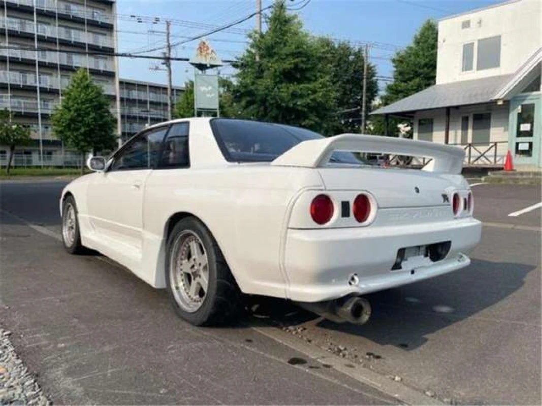 Nissan Skyline 1990 - Thumbnail 9