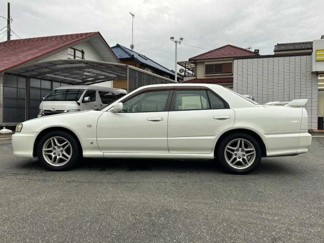 Nissan Nissan Skyline HR34 - View 4