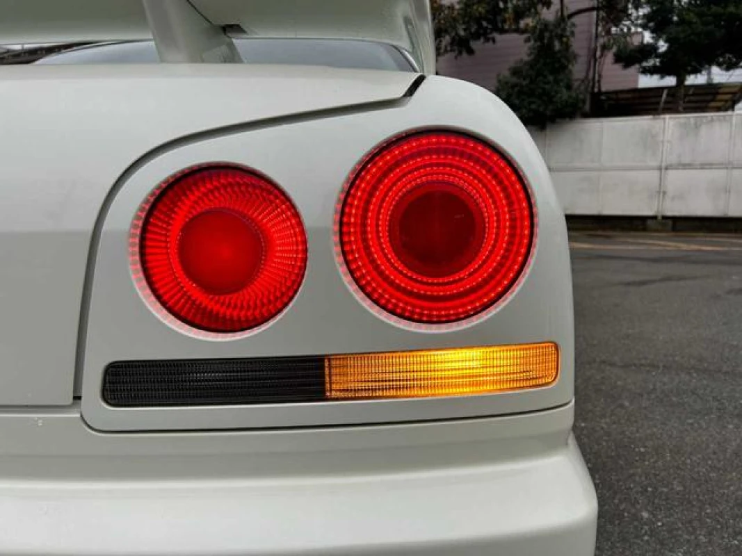Nissan Skyline 1999 - Thumbnail 6