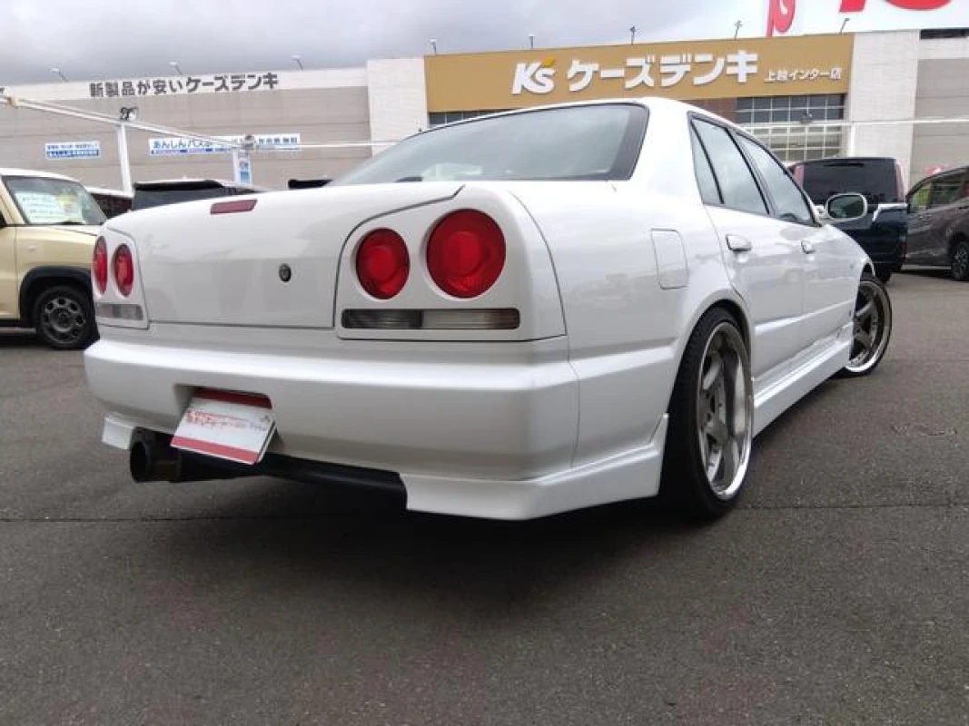 Nissan Skyline 1998 - Thumbnail 12