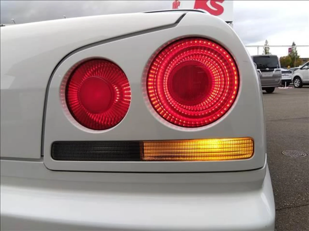 Nissan Skyline 1998 - Thumbnail 23