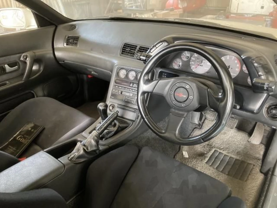 Nissan Nissan Skyline - View 5