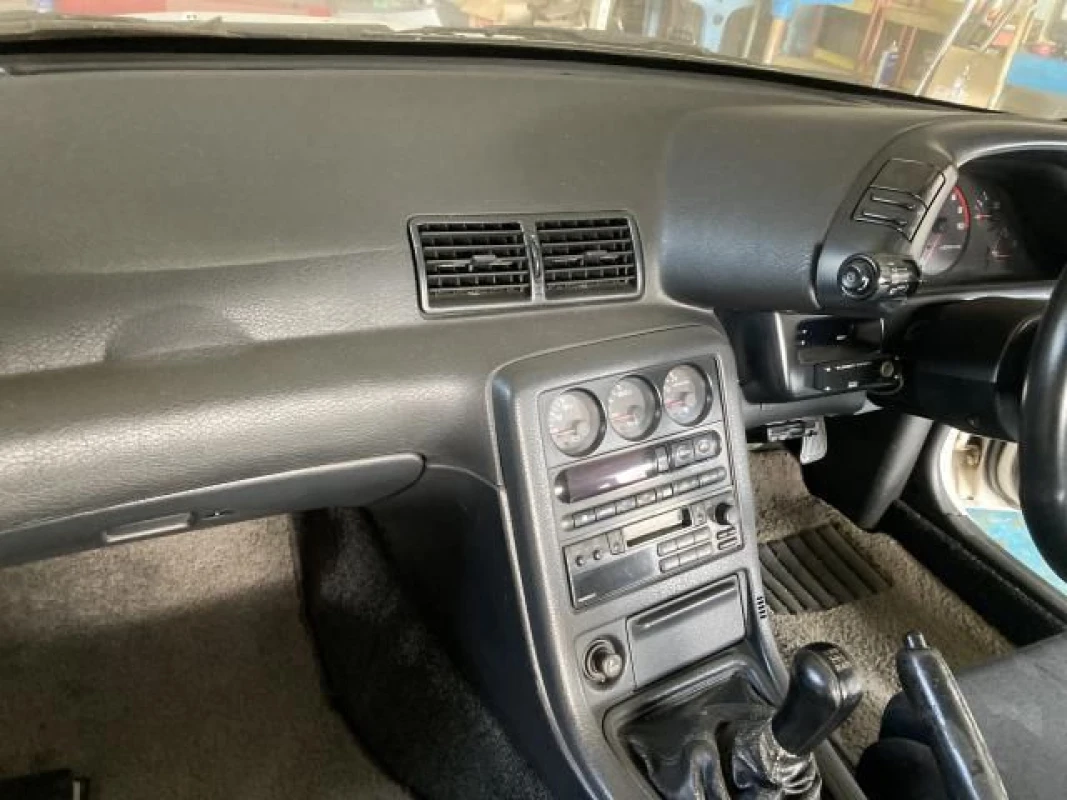 Nissan Skyline 1994 - Thumbnail 8