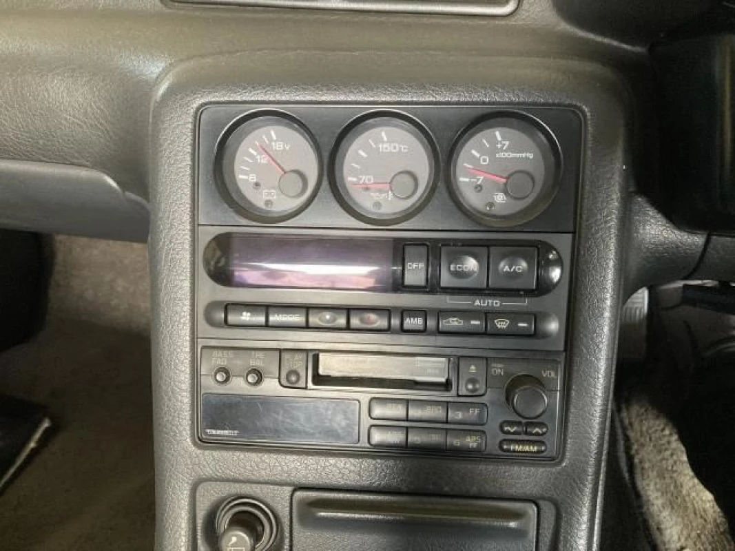 Nissan Skyline 1994 - Thumbnail 9
