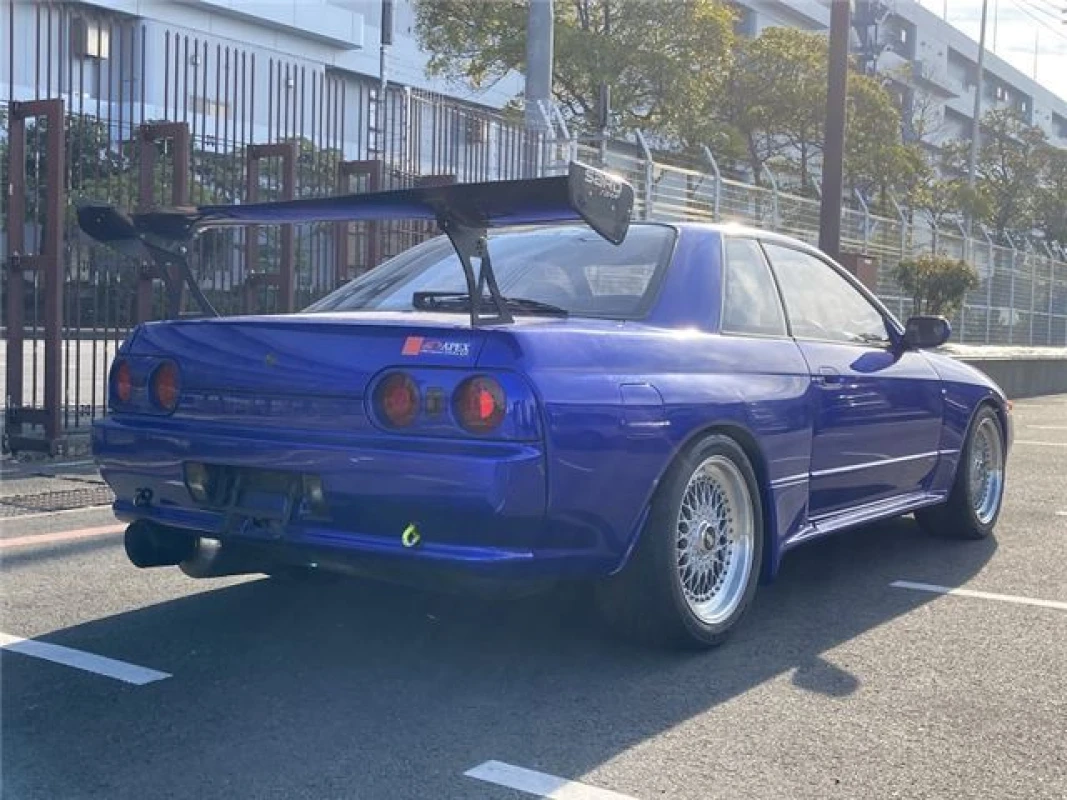 Nissan Nissan Skyline BNR32 - View 2