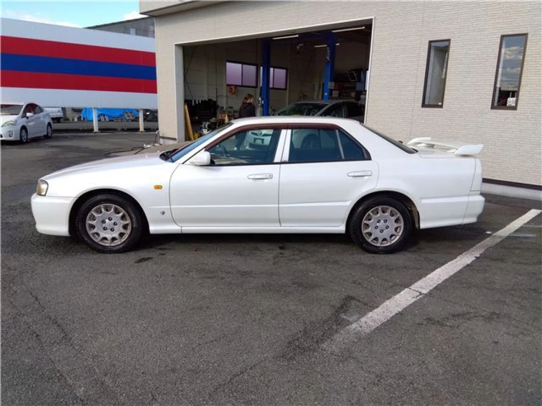 Nissan Skyline 1999 - Thumbnail 6