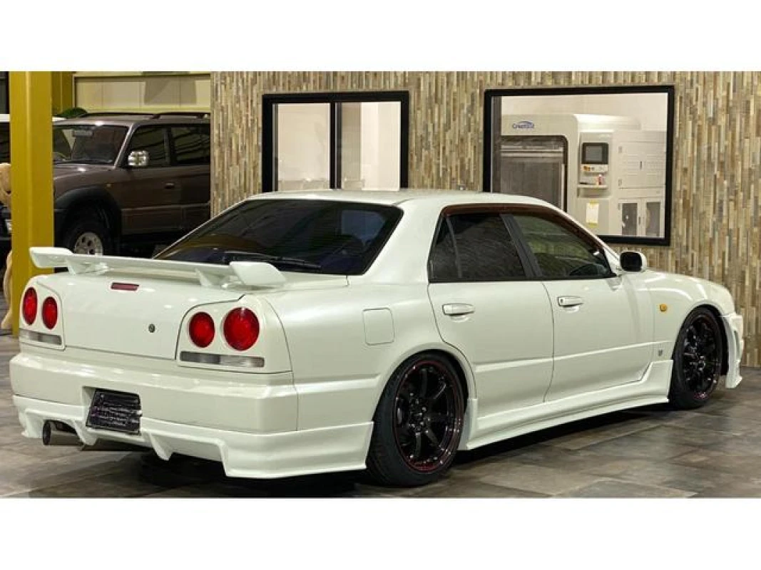 Nissan Nissan Skyline HR34 - View 2