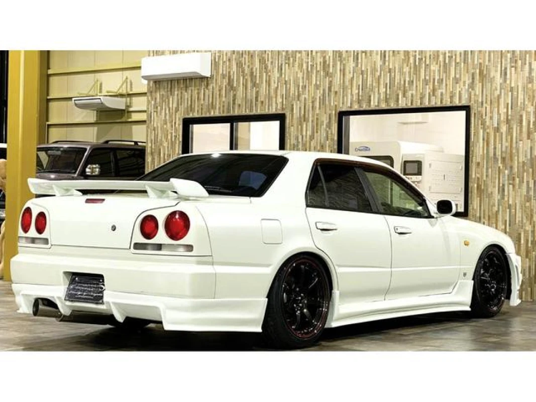 Nissan Nissan Skyline HR34 - View 3