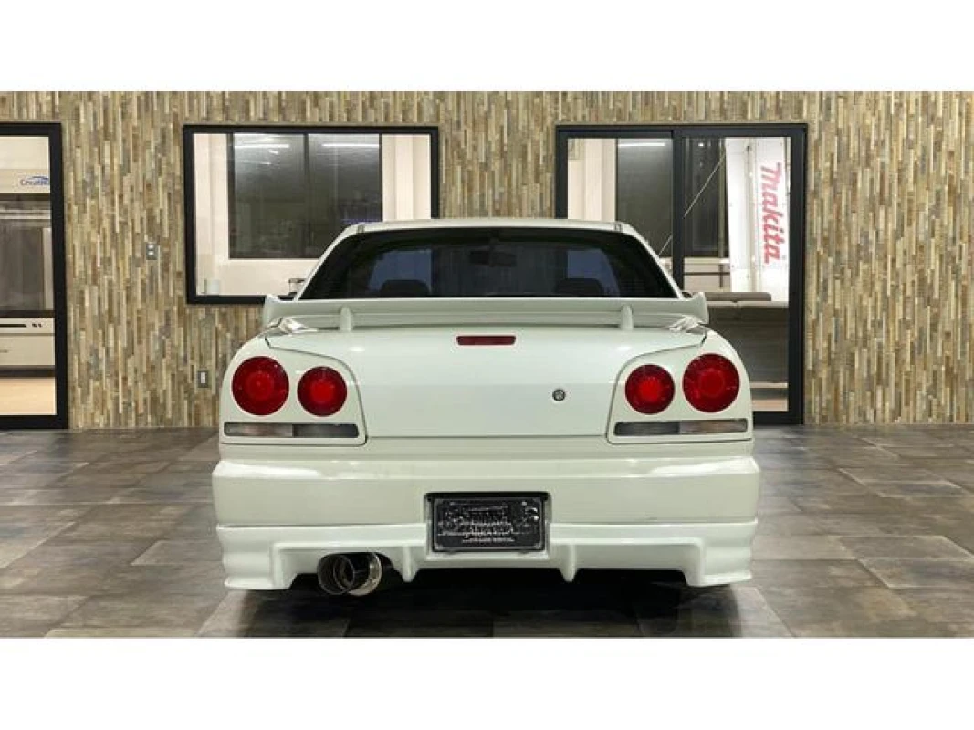 Nissan Skyline 2000 - Thumbnail 7