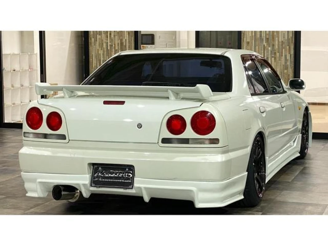 Nissan Skyline 2000 - Thumbnail 10
