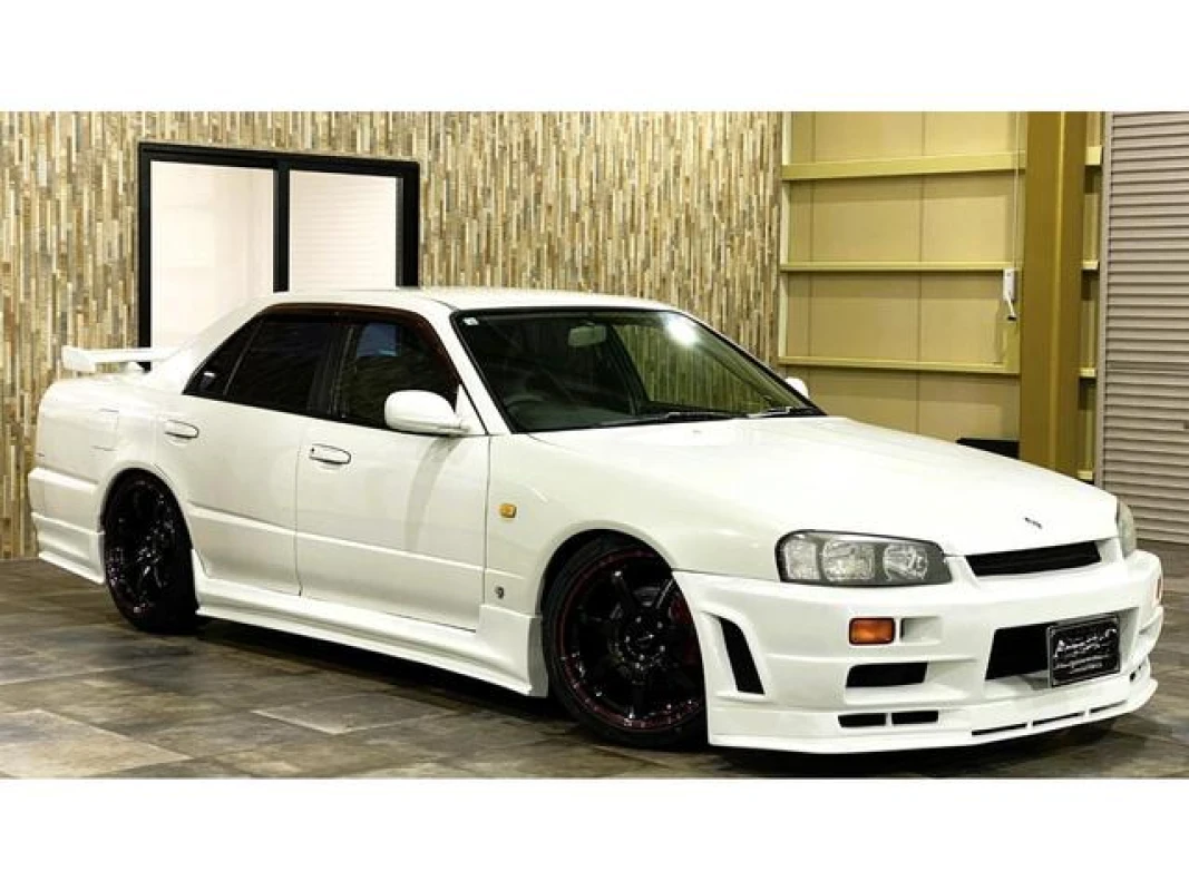 Nissan Skyline 2000 - Thumbnail 11