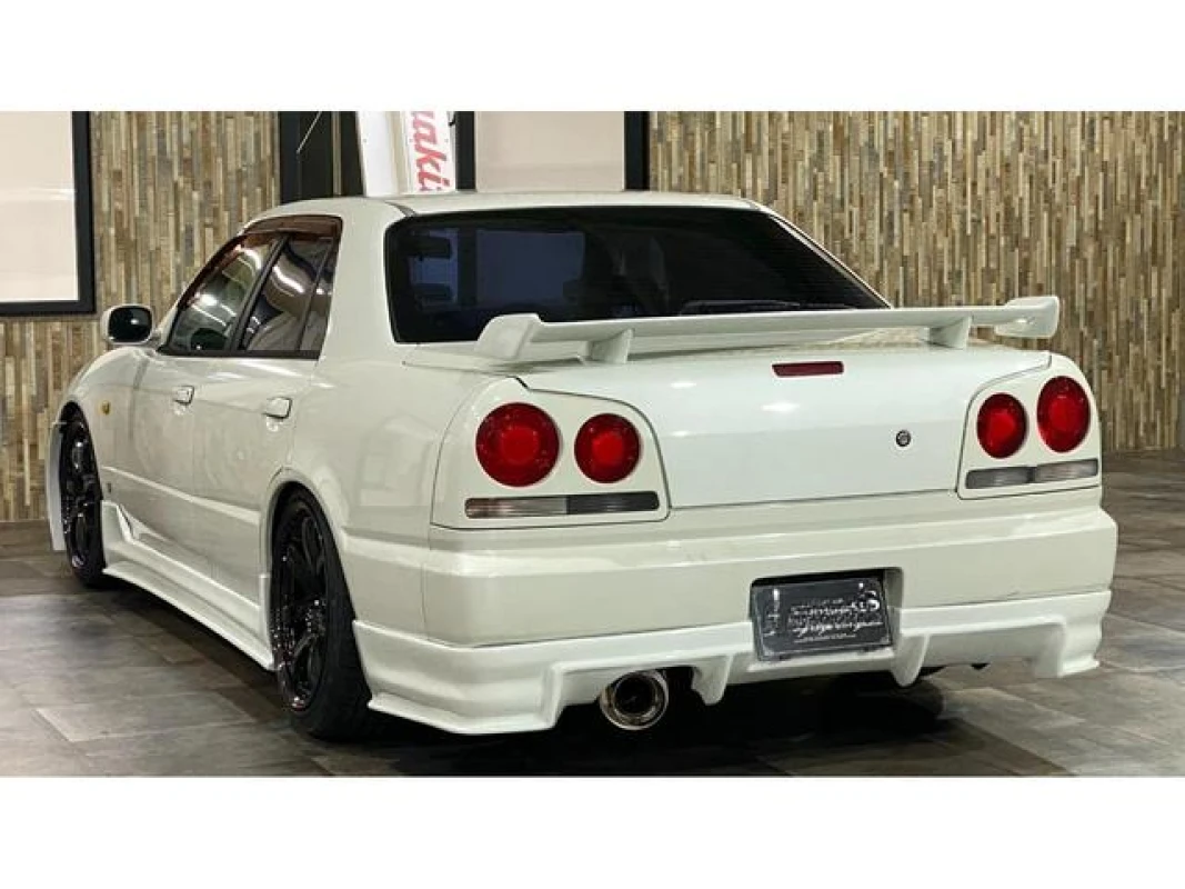 Nissan Skyline 2000 - Thumbnail 14