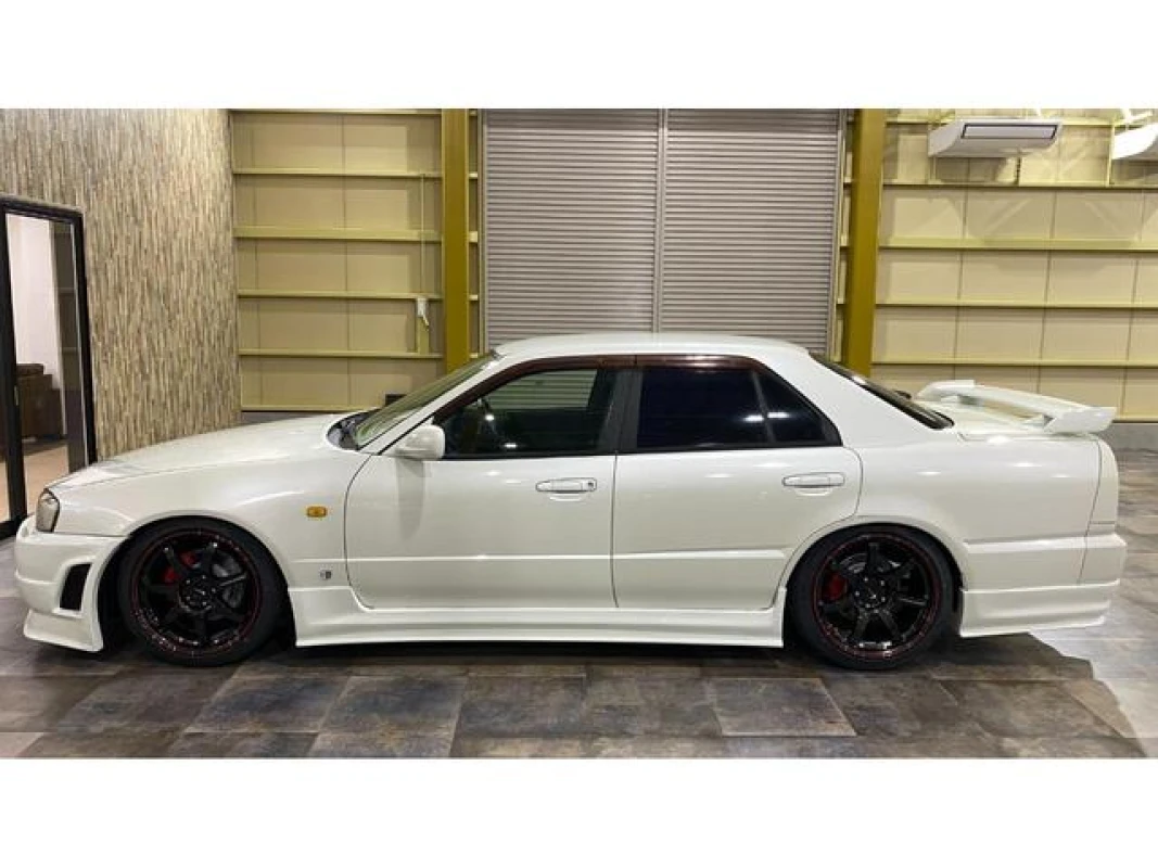 Nissan Skyline 2000 - Thumbnail 23