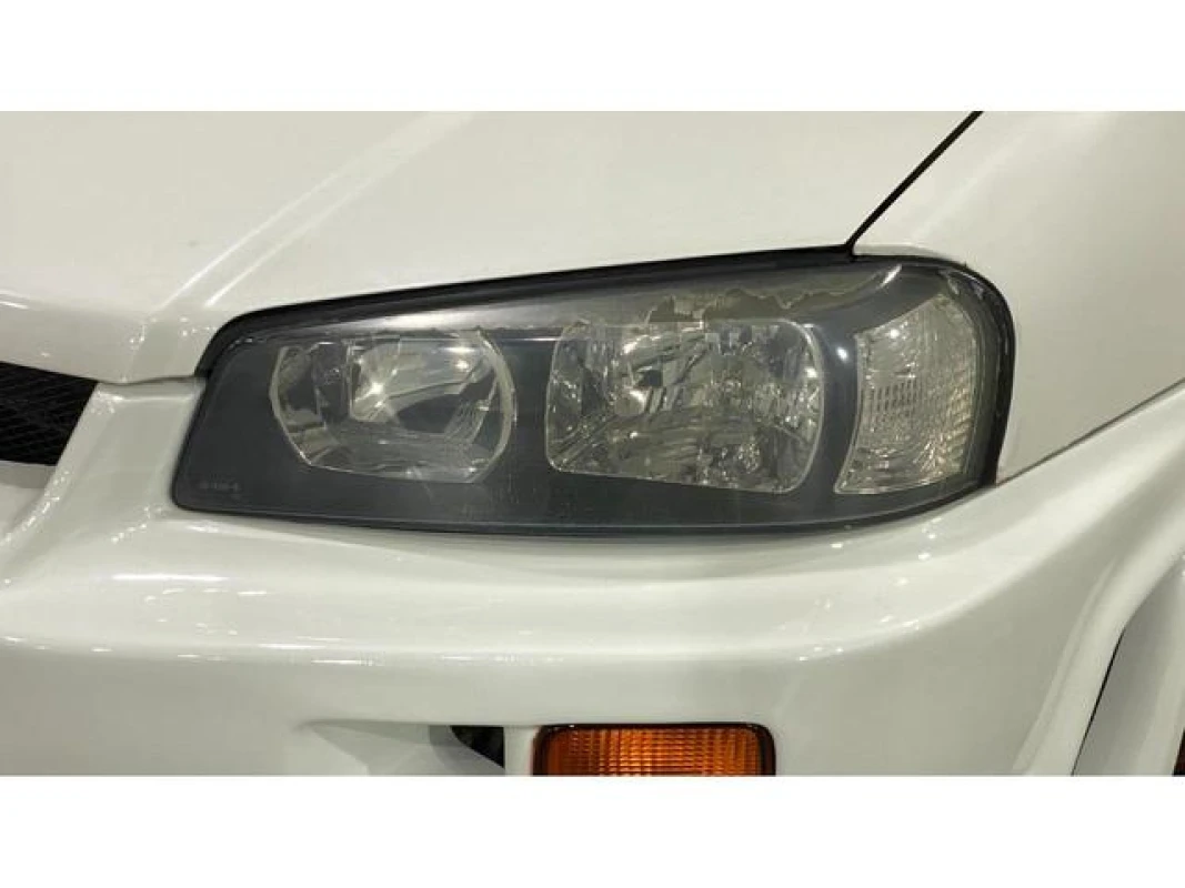 Nissan Skyline 2000 - Thumbnail 24