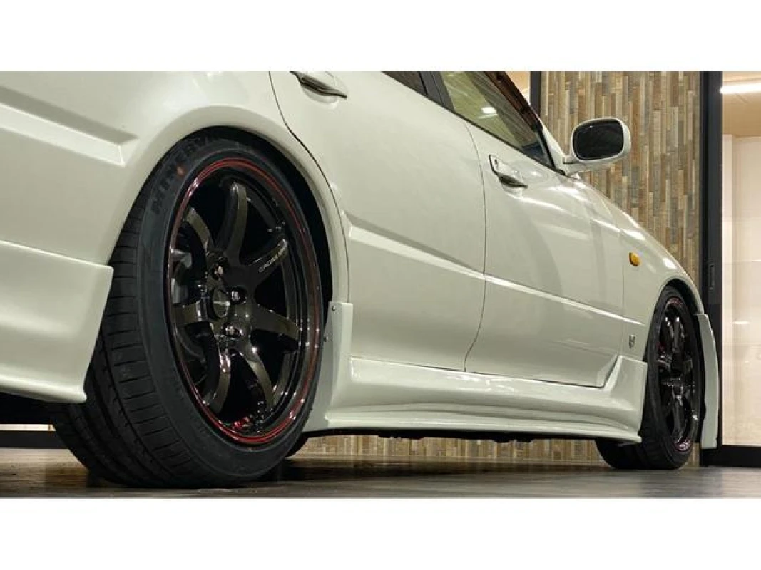 Nissan Skyline 2000 - Thumbnail 28
