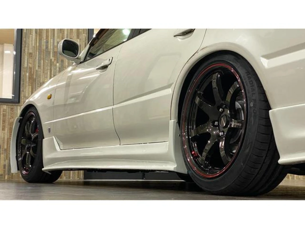Nissan Skyline 2000 - Thumbnail 29