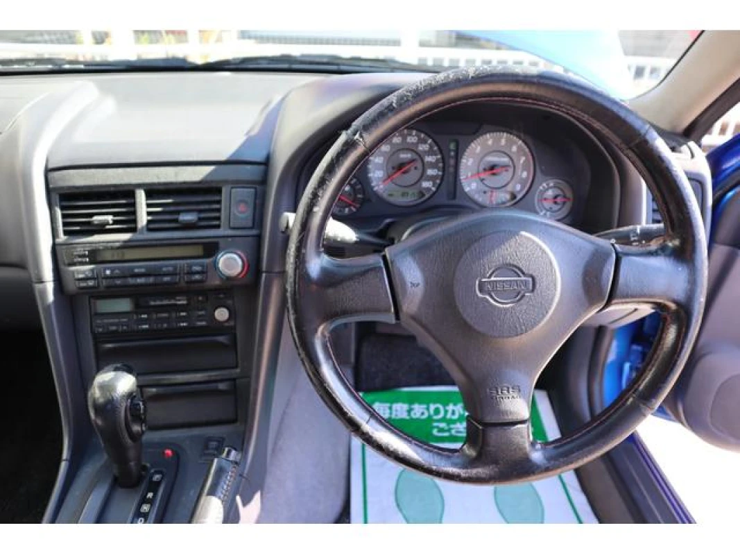 Nissan Skyline 2000 - Thumbnail 12