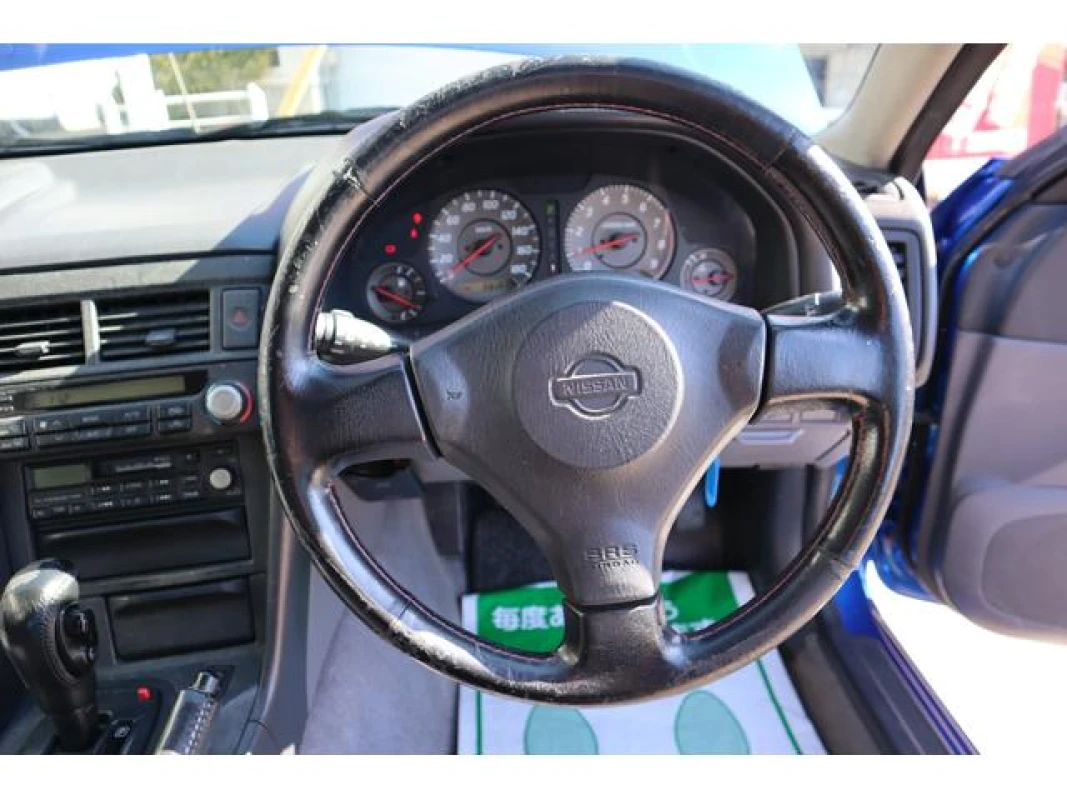 Nissan Skyline 2000 - Thumbnail 13
