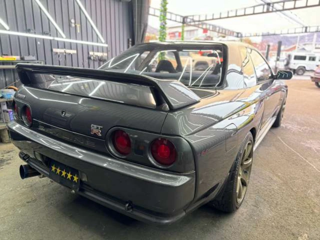 Nissan Skyline 1992 - Thumbnail 7