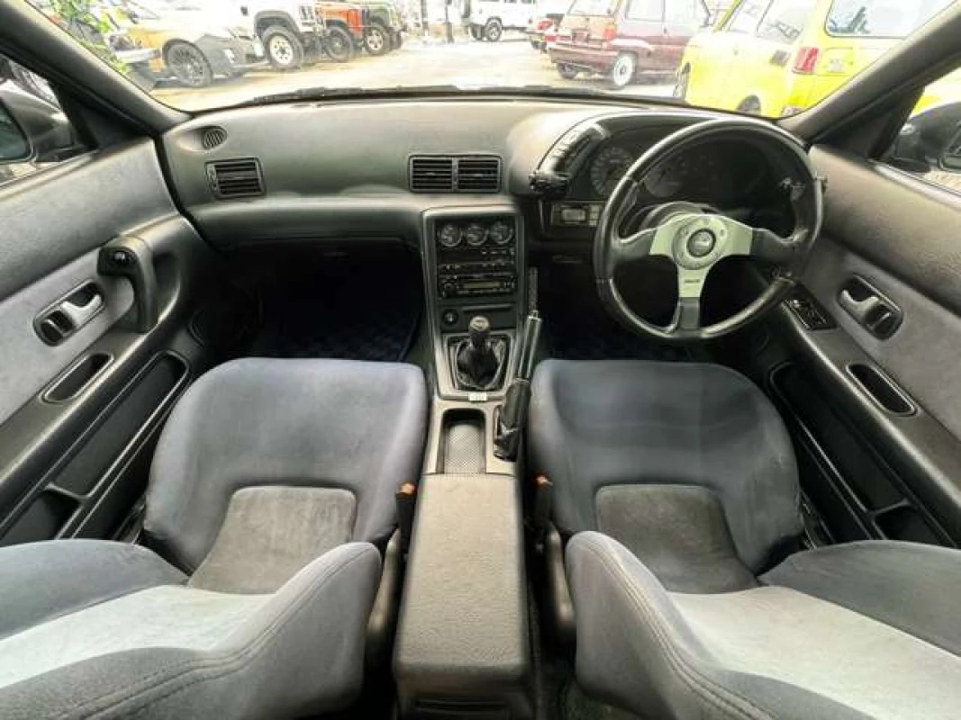 Nissan Skyline 1992 - Thumbnail 21