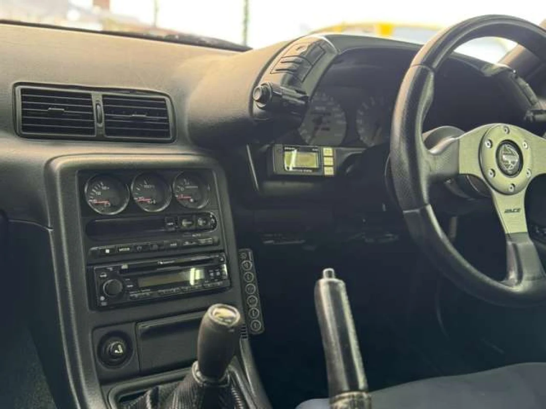 Nissan Skyline 1992 - Thumbnail 29
