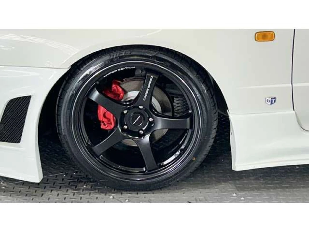 Nissan Skyline 2000 - Thumbnail 15