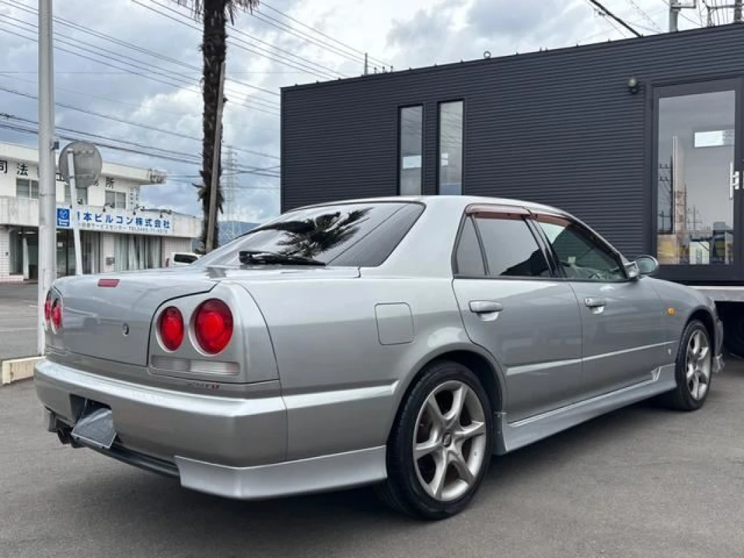 Nissan Skyline 2000 - Thumbnail 7
