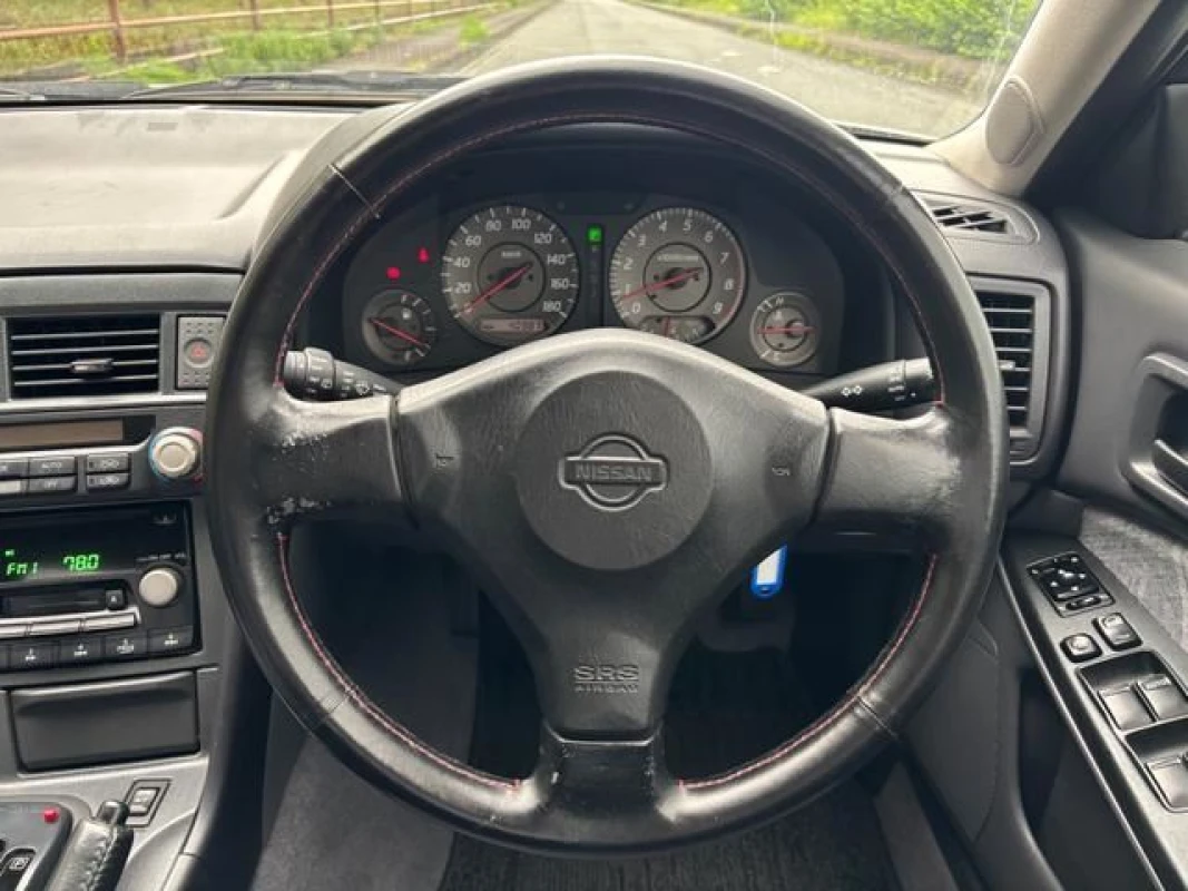 Nissan Skyline 2000 - Thumbnail 15