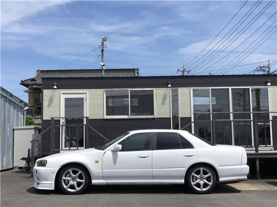Nissan Skyline 1998 - Thumbnail 10