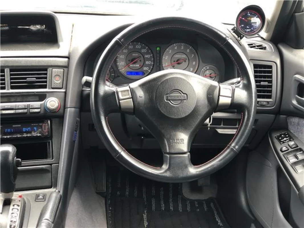 Nissan Skyline 1998 - Thumbnail 17