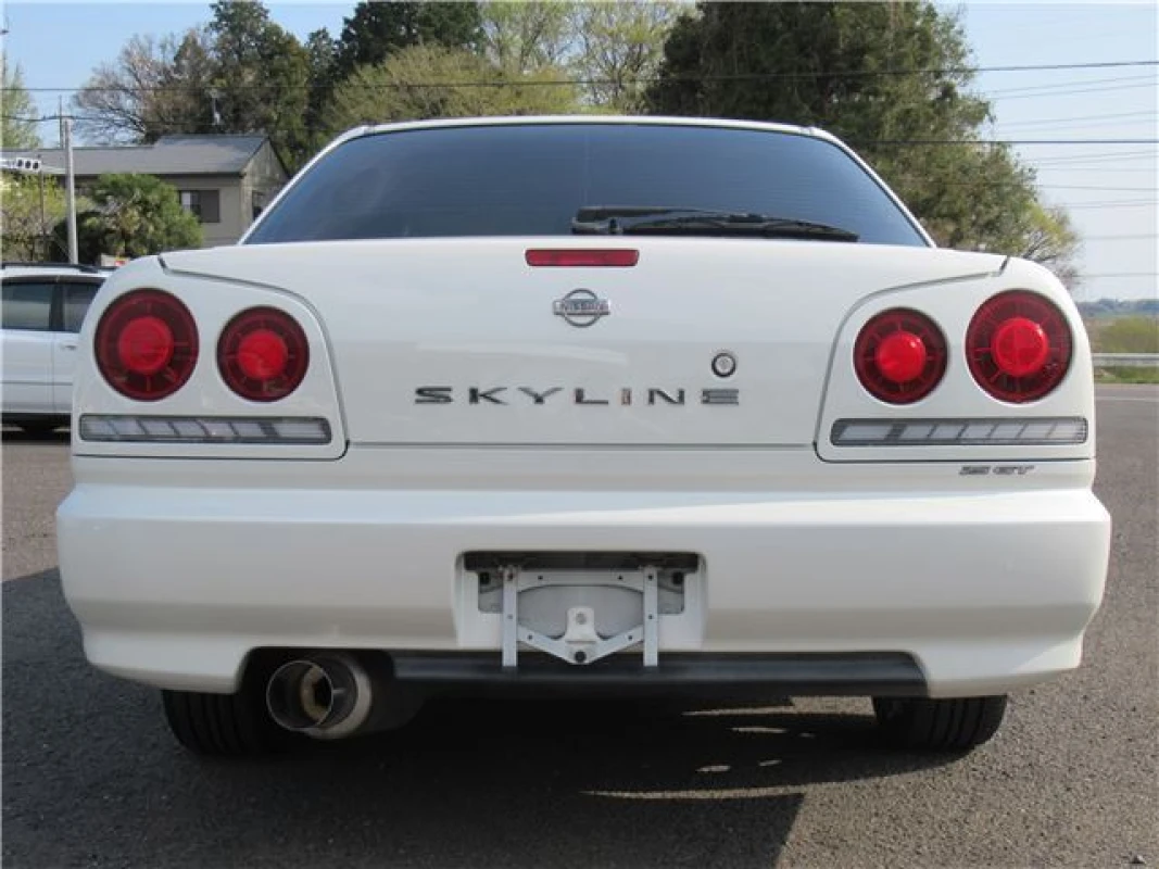 Nissan Skyline 2000 - Thumbnail 6