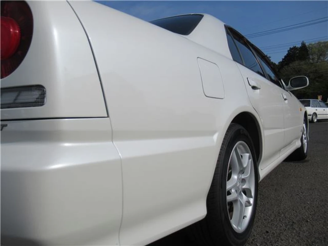 Nissan Skyline 2000 - Thumbnail 13