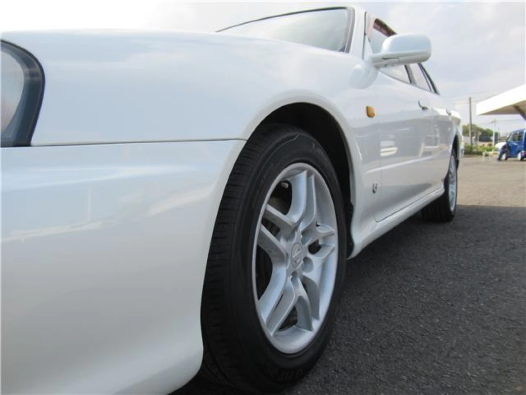 Nissan Skyline 2000 - Thumbnail 17