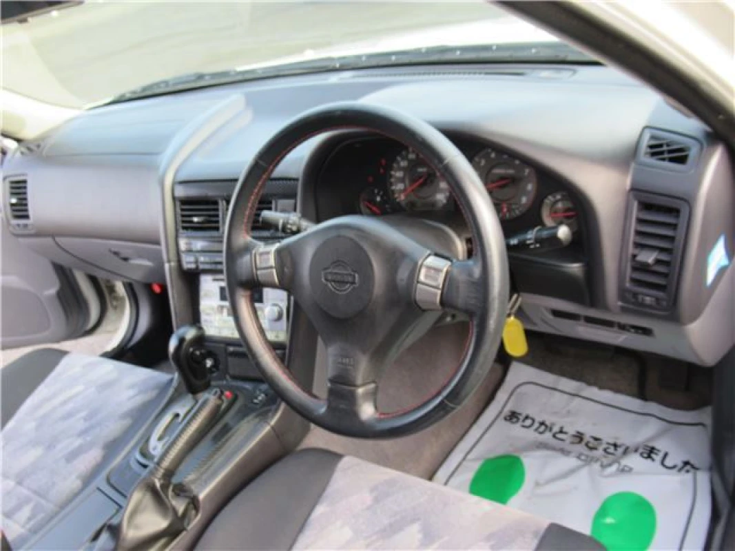 Nissan Skyline 2000 - Thumbnail 21