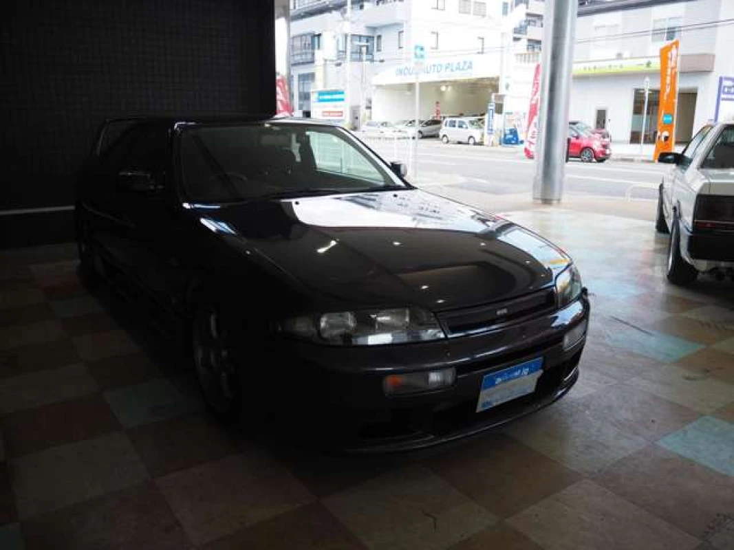 Nissan Skyline 1995 - Thumbnail 6