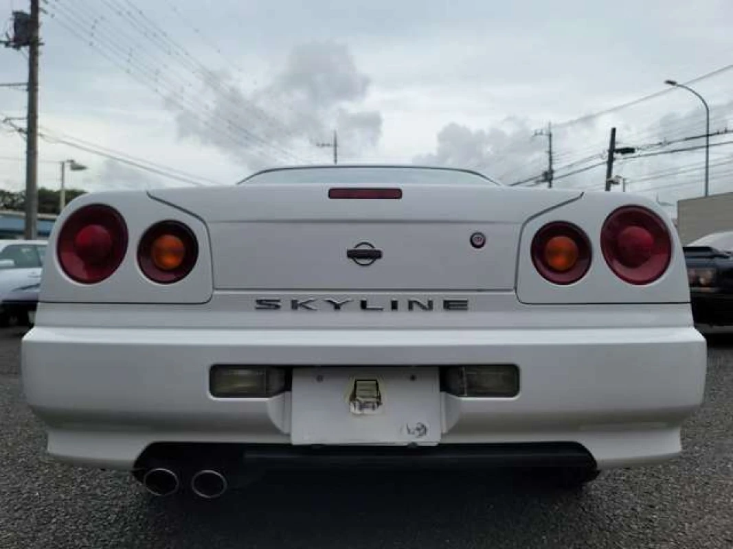 Nissan Skyline 2000 - Thumbnail 6