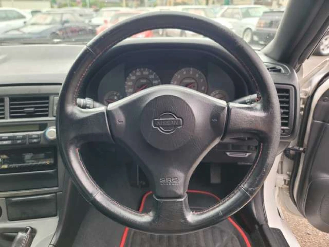 Nissan Skyline 2000 - Thumbnail 12