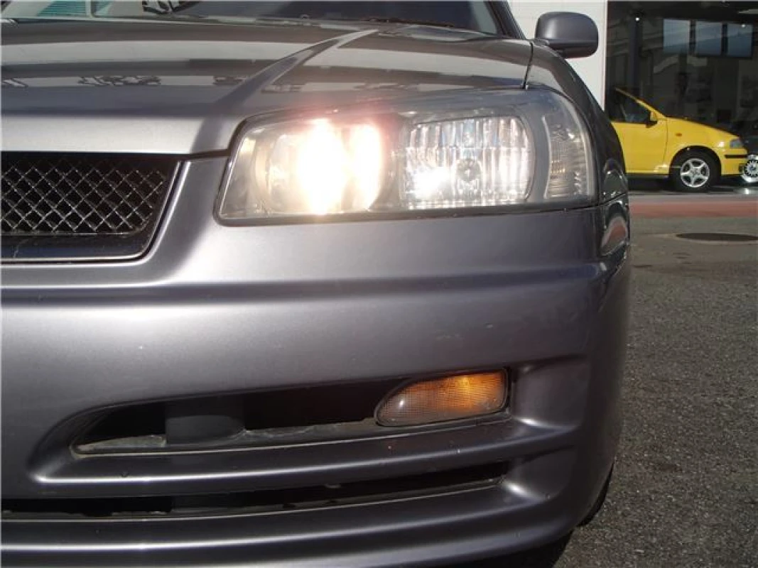 Nissan Skyline 2000 - Thumbnail 8