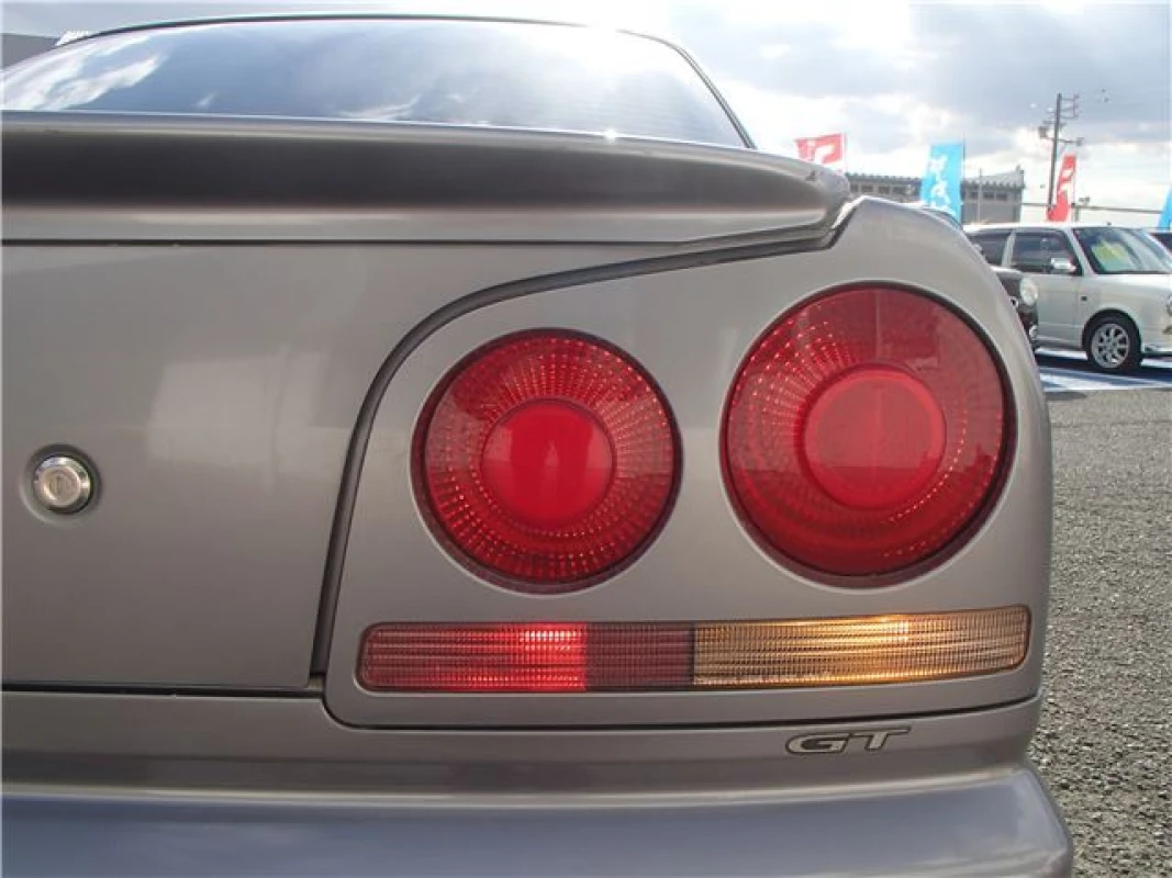 Nissan Skyline 2000 - Thumbnail 11