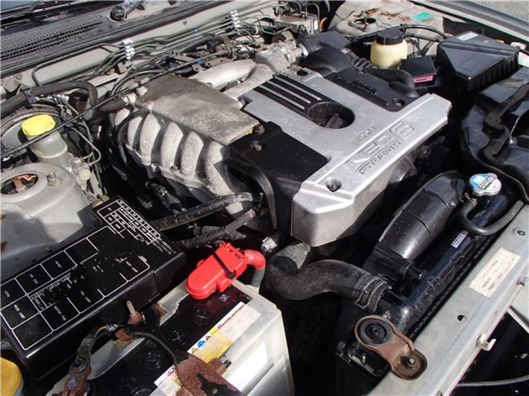 Nissan Skyline 2000 - Thumbnail 36