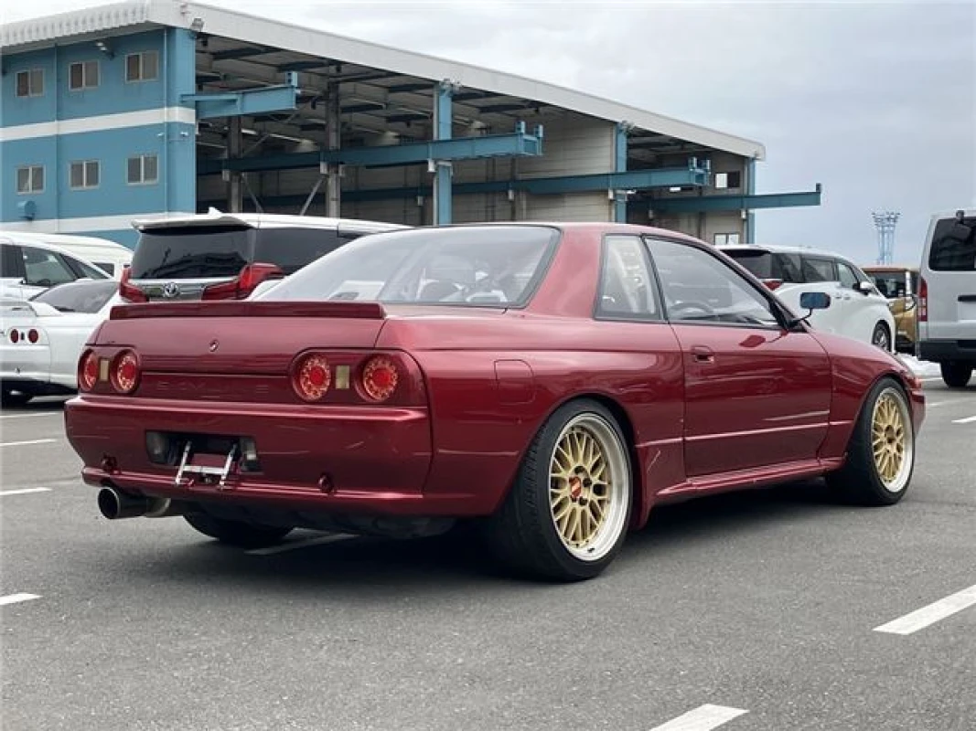 Nissan Nissan Skyline BNR32 - View 4