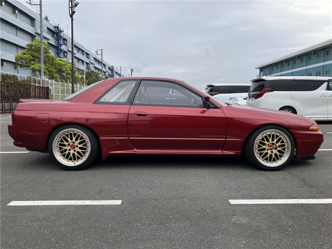 Nissan Skyline 1989 - Gallery View