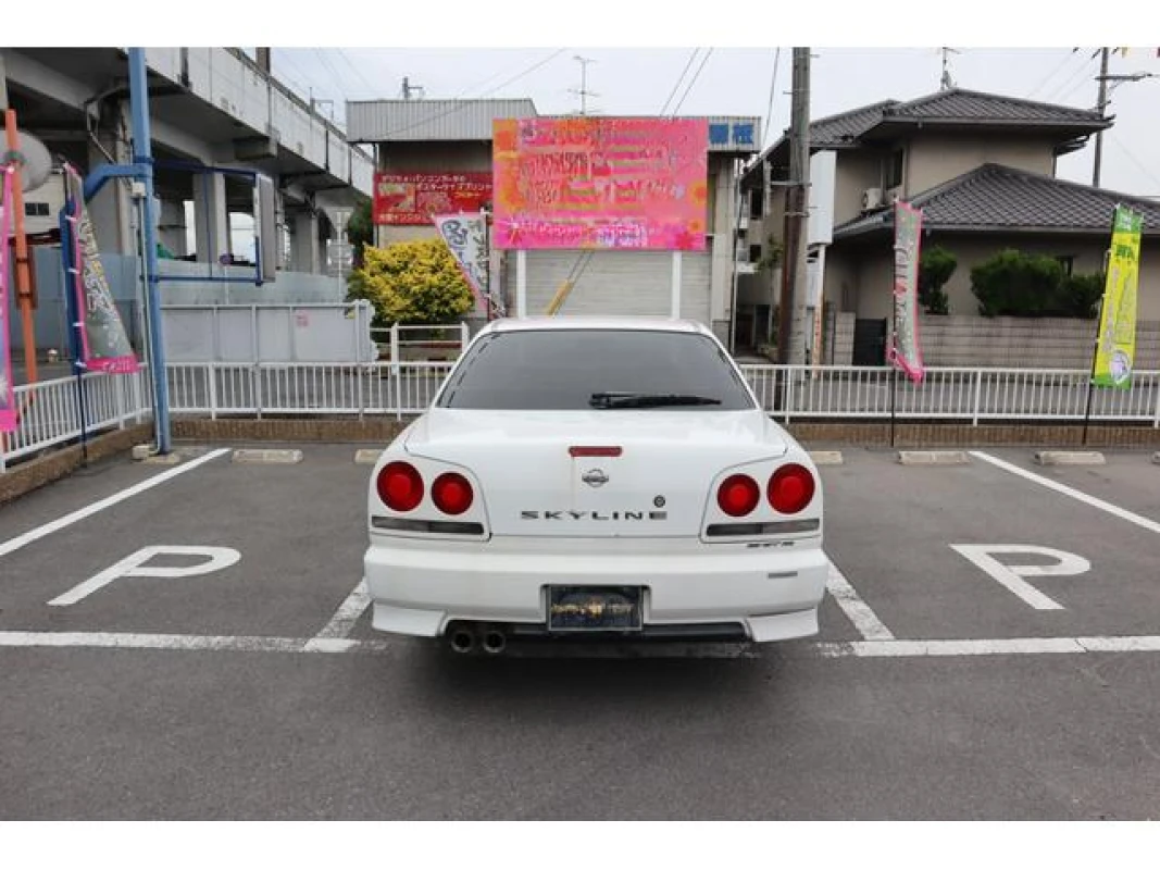 Nissan Skyline 2000 - Thumbnail 7