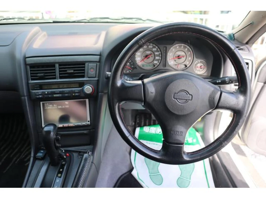 Nissan Skyline 2000 - Thumbnail 13