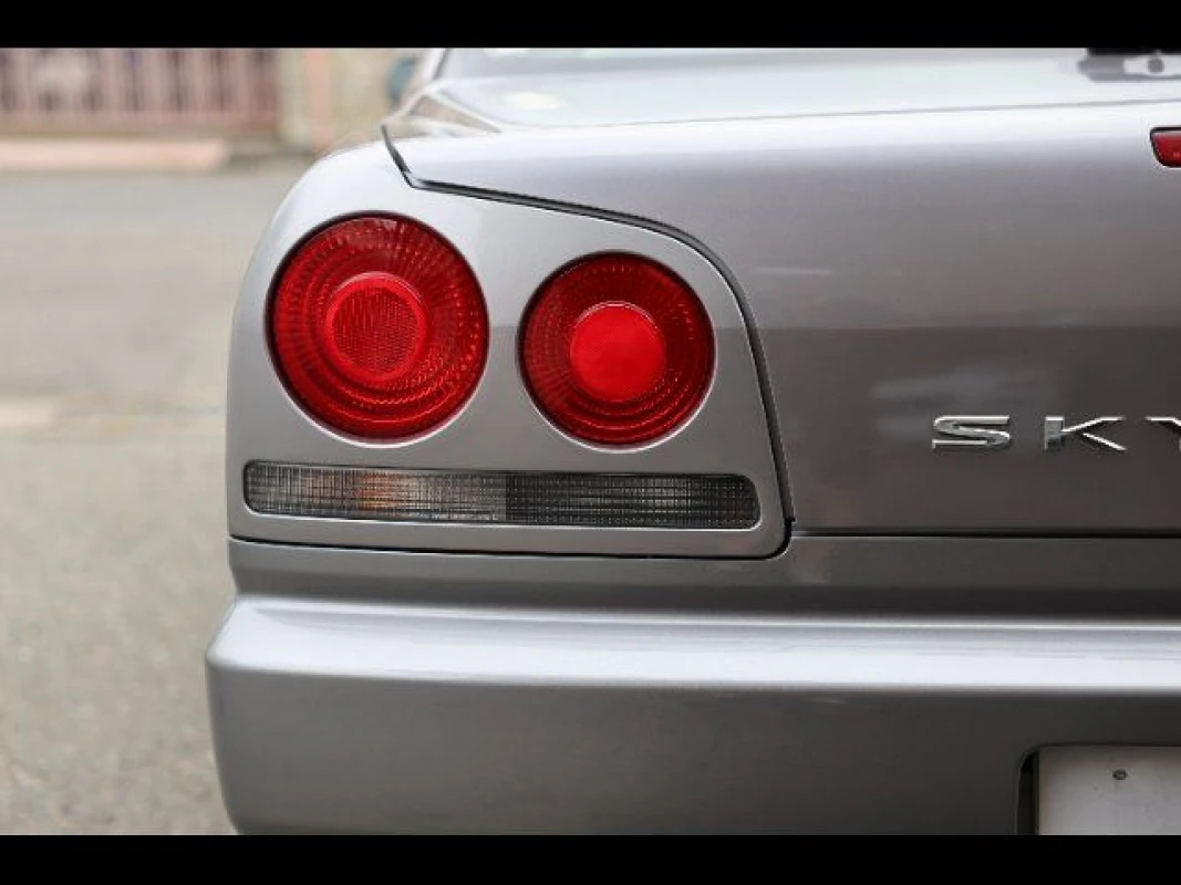 Nissan Skyline 1999 - Thumbnail 8