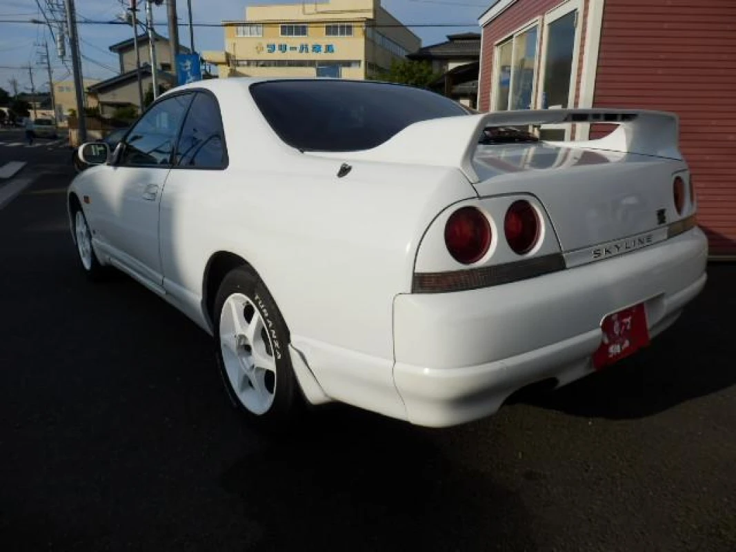 Nissan Nissan Skyline HR33 - View 5