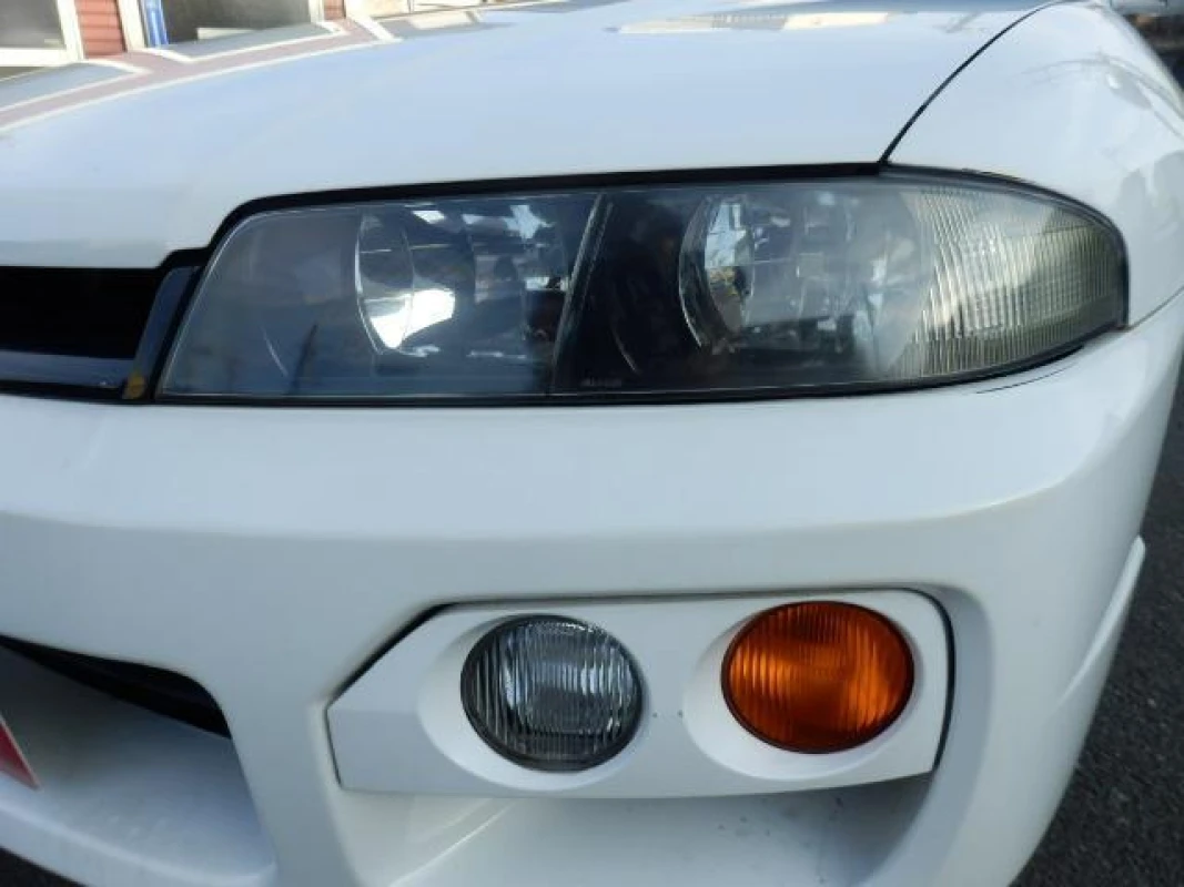 Nissan Skyline 1997 - Thumbnail 8