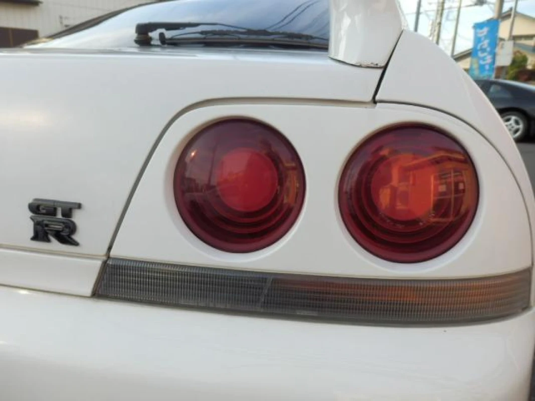 Nissan Skyline 1997 - Thumbnail 10