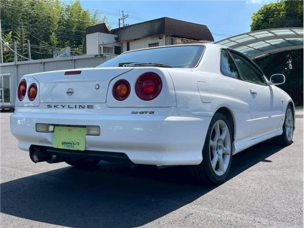 Nissan Nissan Skyline ER34 - View 2