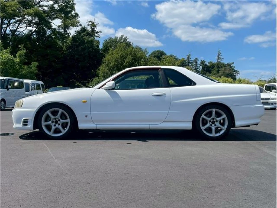 Nissan Skyline 1998 - Gallery View
